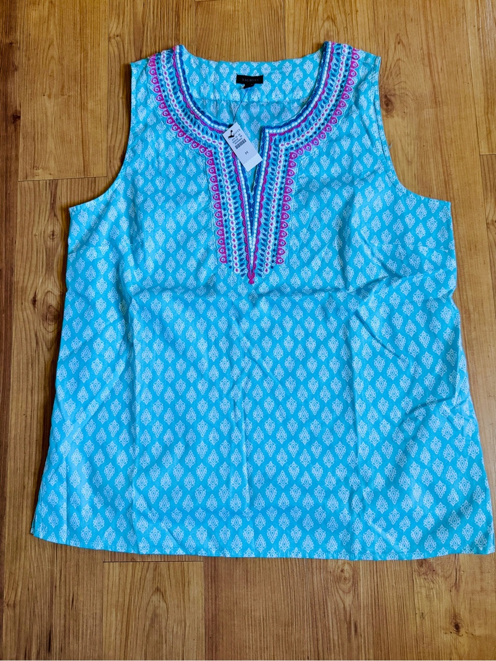 NWT Talbots Teal Printed Sleeveless Tank with Pink & Teal Embroidery Trim